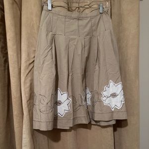 Merona flower khaki skirt size 2